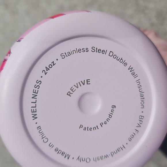 Pink Bunko Western Counyry Bpa Free Stainless Water Bottle Revive 24 Oz - Picture 5 of 5